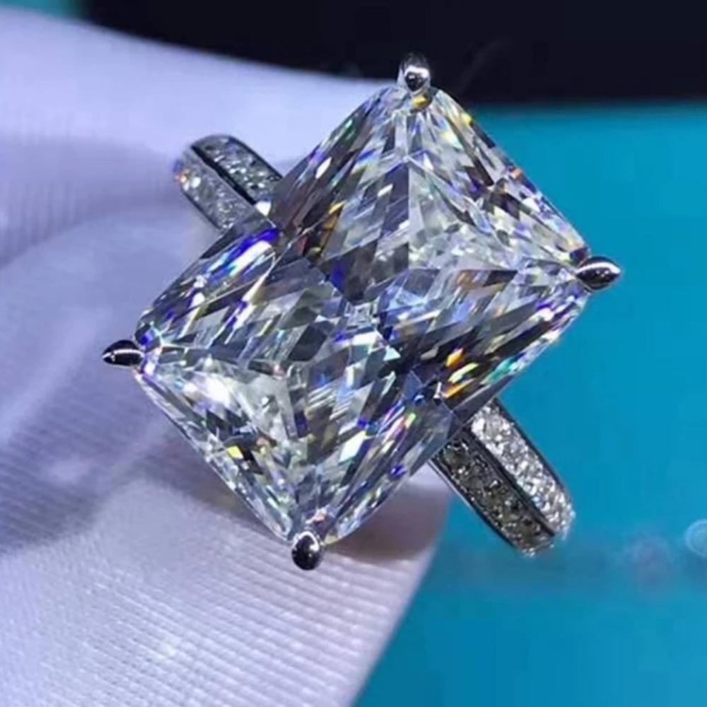 New 5 Ct 925 Sterling Silver Engagement Ring - Picture 5 of 7
